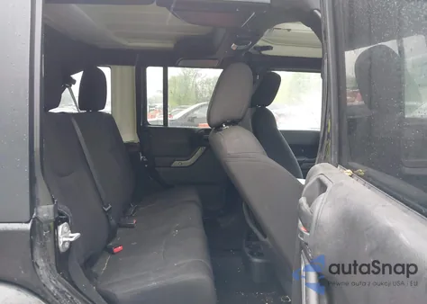 2015 Jeep Wrangler Unlimited Sport z USA, uszkodzony, nr VIN 1C4BJWDG4FL716522